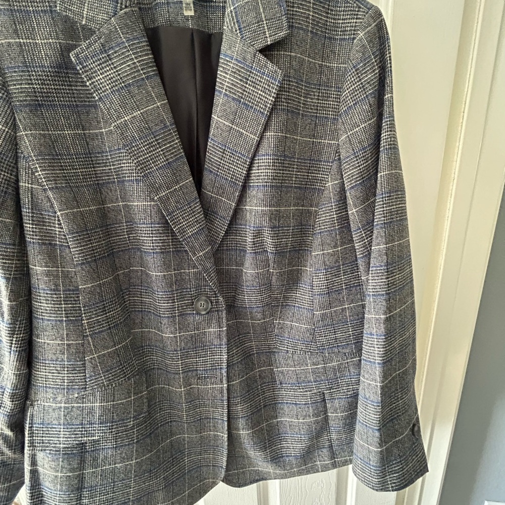 Kasper Women's Classic Gray Royal plaid Blazer